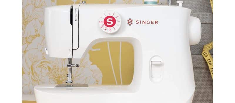 SINGER-MX60-Sewing